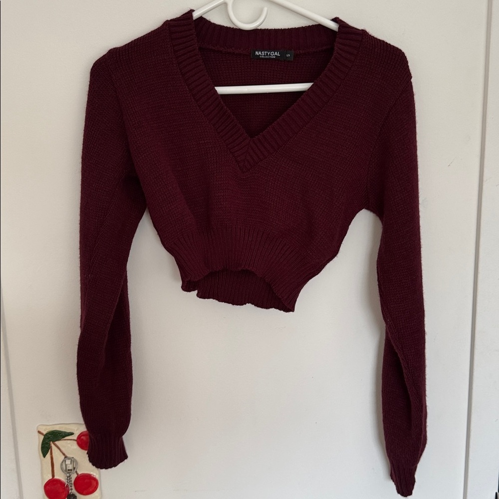 Maroon V-Neck Cropped Sweater